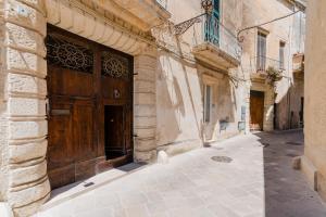 Anima Rudiae by BarbarHouse