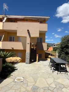 Lemon Apartments img2