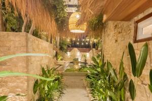 Villa Vela 6 BR Seminyak