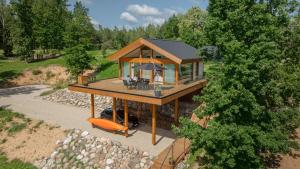 Lake view ODYL Holiday House with Sauna and Seasonal Hot-tub