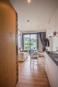 Apartment Seaview Rooftop Pool Surin beach 650m