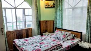 TINCHULEY PINE SHELTER homestay