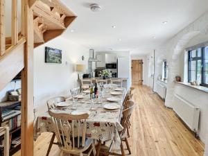 The Barn at Blagdon Farm, Exmoor - sleeps 10