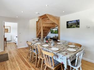 The Barn at Blagdon Farm, Exmoor - sleeps 10