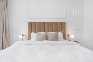 Stylish Living with a Cozy Touch