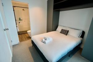 Melbourne CBD - Skyline 2 Bedroom Apartment