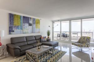 The Grand Wonder Biscayne