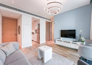 Modern Stay at The Address JBR