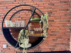 Garden Residence - The Garage