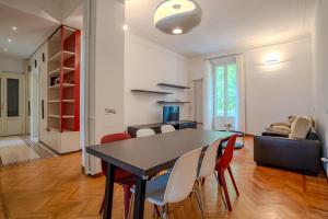 Metro Elegance Home Spazi Ampi e Charme Urbano