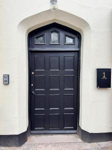 Spacious & stylish riverside apartment in Ross on Wye