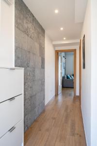 Seafront modern apartment