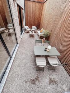 Sun, sea, then rest - with garden and parking