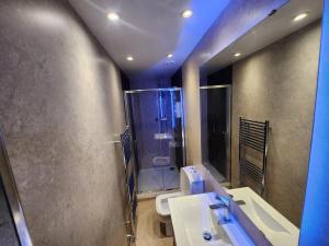 Charming Ground Floor Tudor Apartment Free Wifi Manchester