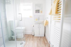 K Suites - Lake View Apartments