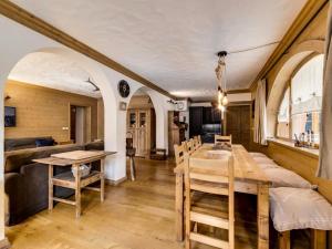 Résidence Aiglon - Appartement spacieux Central MAE-2913