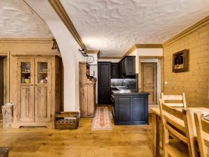 Résidence Aiglon - Appartement spacieux Central MAE-2913