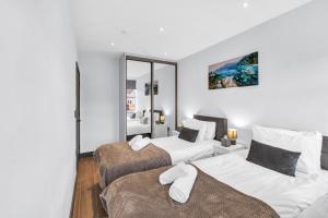 Lux 2BR 1BA 30 Mins Central London