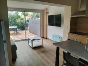 Petit studio cosy, calme absolu et indépendant