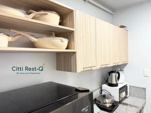 Affordable Stay with Free Pool, Netflix & Wifi Alabang SC5