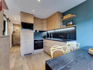 Résidence Val Disere Village - Appartement entièrement rénové Ski aux pieds Balcon MAE-3373