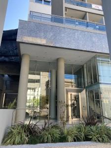 DEPARTAMENTO NUEVO CENTRICO 1Dormitorio COCHERA GRATIS PISCINA