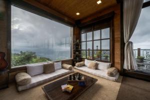 SaffronStays Cowboy Castle