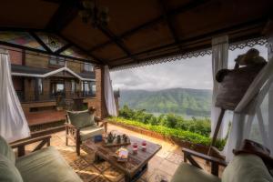 SaffronStays Cowboy Castle