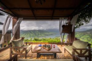 SaffronStays Cowboy Castle