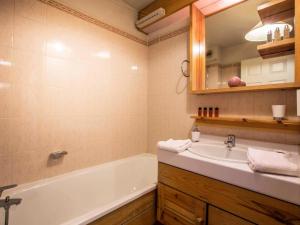 Résidence Val Disere Village - Appartement confortable Au pieds des pistes Parking couvert MAE-7393