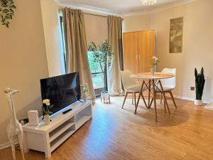 Spacious 1BR Flat By Edinburgh City Centre