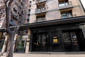 The Singular Santiago