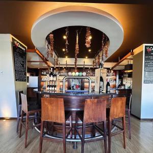 Estréla da Luz CasaValerie studio with gym and indoor pool