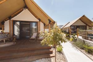 Glamping Resort Olive and Sea