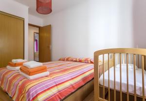 Beach House - Mountain And Ocean