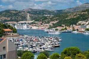 Marina View apartments