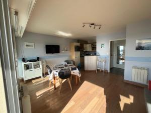 Studio Vue imprenable sur la Mer et les 7 Iles