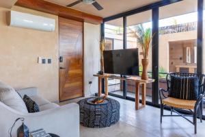 BT Homes - Tankah Bay Tulum - Apartamentos Casa Xila Modernos Frente al Mar con piscina