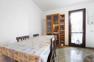 Gardoncino apartment with pool