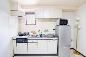Room 303, a 6-minute walk from Tokyo Koiwa Station Direct connected to Shinjuku and Akihabara Stations Comfortable one-bedroom apartment with separate wet and dry areas