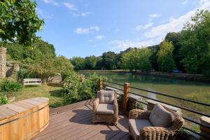 The Boathouse - Salcombe - Spring Time Tiny Home
