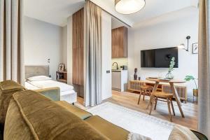 Domillion Studio Modern Old Town Retreat So1c