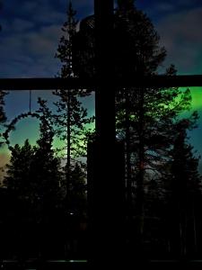 Villa Arctic Trail B - Lapland Escape with Outdoor Hot Tub & Ylläs Ski Passes