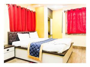 Asmit আসমিত Kolkata Full AC Room