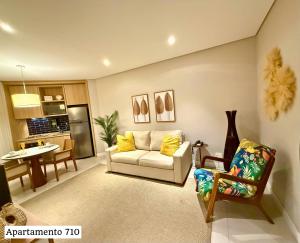 Book Santos Mar, Sol e Conforto no Unique 710 e 810