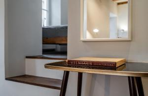 Domillion 1bdr unique and warm Old Town apt Tr41