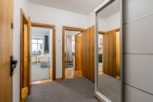 Domillion 1bdr Traku str apt&free parking Tr135