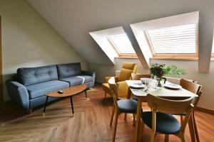 Domillion New Modern Old town apt 16 ppl U2C1