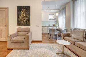 Domillion New Old Town Amber 1bdr Z1B4