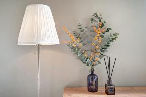 Domillion 2bdr Bright&Colorful old town apt Z35